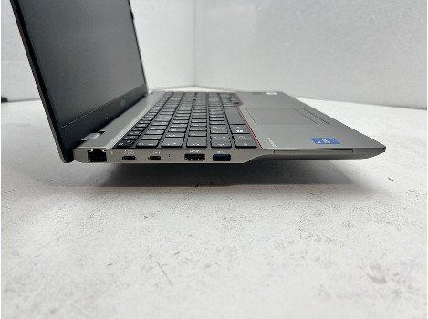 Fujitsu LIFEBOOK U7511 15.6" i5-1135G7 16GB 260GB клас А