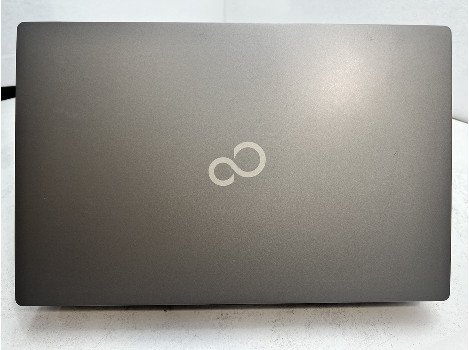 Fujitsu LIFEBOOK U7511 15.6" i5-1135G7 16GB 260GB клас А
