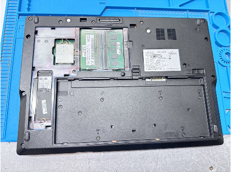 Fujitsu LIFEBOOK E5411 14" i5-1135G7 16GB 510GB клас А