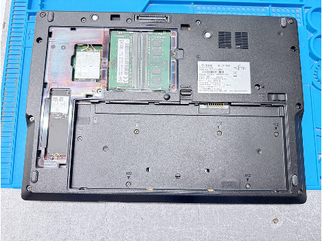 Fujitsu LIFEBOOK E5411 14" i5-1135G7 16GB 510GB клас А