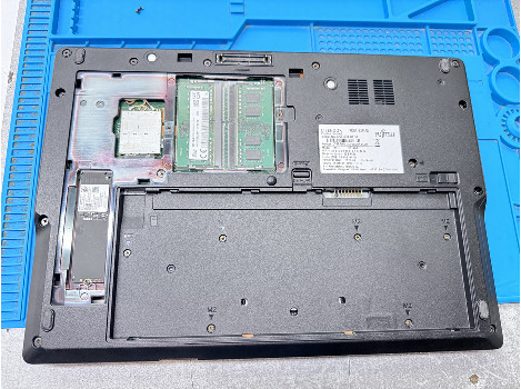 Fujitsu LIFEBOOK E5411 14" i5-1135G7 16GB 510GB клас А