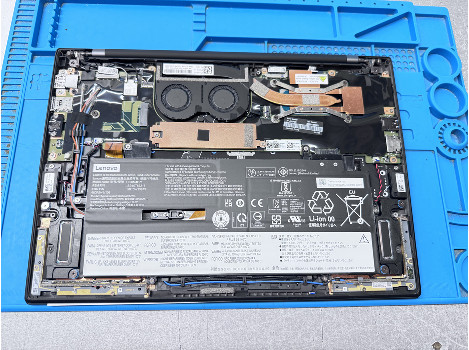 Lenovo Thinkpad X1 Carbon G9 14" i7-1165G7 32GB 1020GB клас А