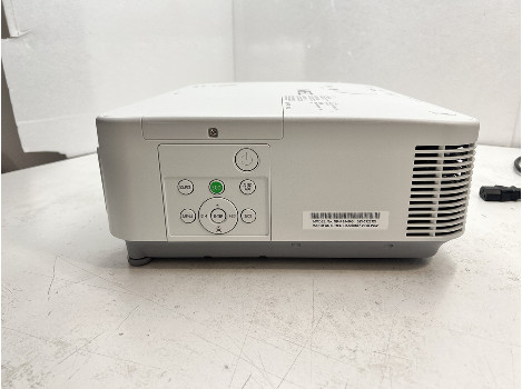 NEC NP-P554U 1566часа клас А