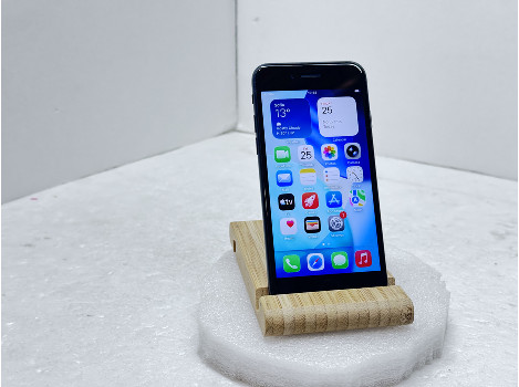 Apple iPhone SE (3rd gen) 128GB (клас А)