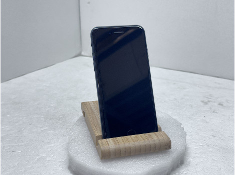 Apple iPhone SE (3rd gen) 128GB (клас А)