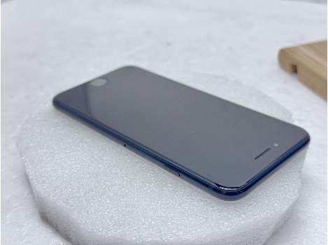 Apple iPhone SE (3rd gen) 128GB (клас А)