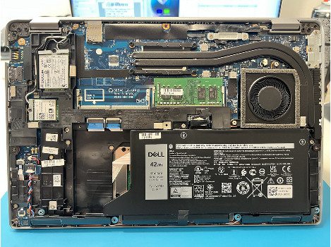 Dell Latitude 5420 14" i3-1125G4 16GB 510GB клас А