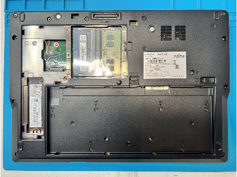 Fujitsu LIFEBOOK E549 14" i5-8265U 16GB 260GB клас А