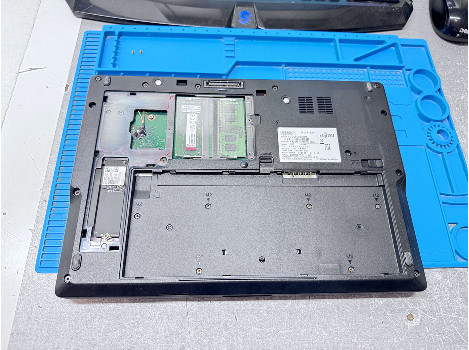Fujitsu LIFEBOOK E5410 14" i3-10110U 16GB 260GB клас А