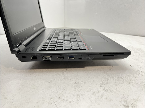 Fujitsu CELSIUS H7510 15.6" i7-10850H 32GB 510GB клас А