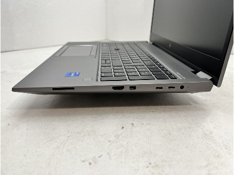 HP ZBook Fury 15 G8 15.6" i7-11800H 32GB 1020GB клас А