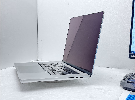 Apple MacBook Pro (M1 Pro- 16-inch- 2021 16" M1 Pro (CPU 10- GPU 16) 32GB 512GB клас А