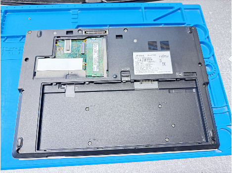 Fujitsu LIFEBOOK U7310 13.3" i5-10310U 16GB 510GB клас А