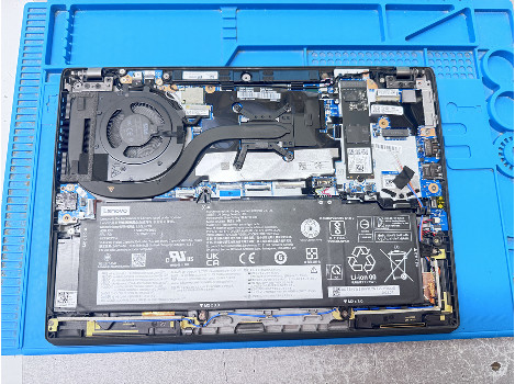 Lenovo ThinkPad X13 G3 13.3" touch AMD Ryzen 7 PRO 6850U 32GB 510GB клас А