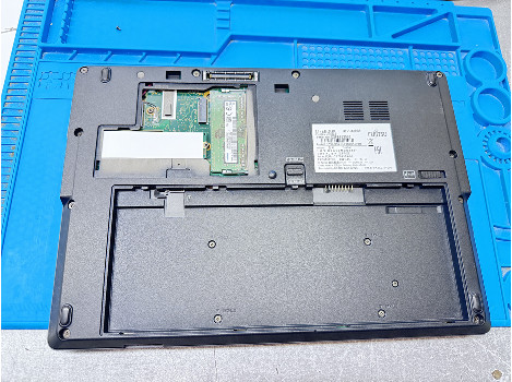 Fujitsu LIFEBOOK U7310 13.3" i5-10310U 16GB 510GB клас А