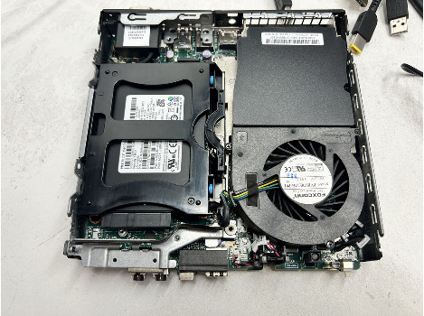 Lenovo ThinkCentre M720q i5-8400T 8GB 260GB UHD 630