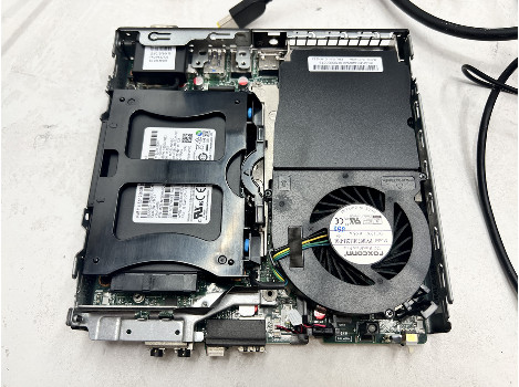 Lenovo ThinkCentre M720q i5-8400T 8GB 260GB UHD 630