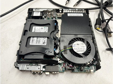 Lenovo ThinkCentre M720q i5-8400T 8GB 260GB UHD 630
