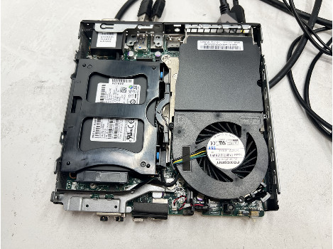 Lenovo ThinkCentre M720q i5-8400T 8GB 260GB UHD 630