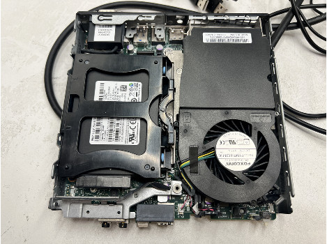 Lenovo ThinkCentre M720q i5-8400T 8GB 260GB UHD 630