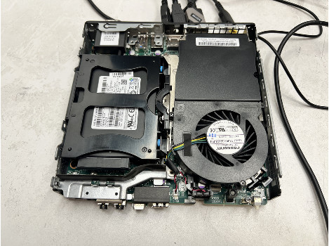 Lenovo ThinkCentre M720q i5-8400T 8GB 260GB UHD 630