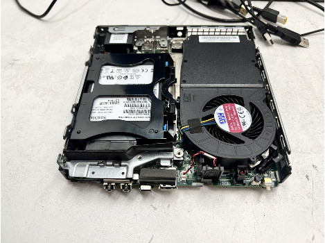 Lenovo ThinkCentre M720q i5-8400T 8GB 260GB UHD 630