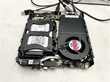 Lenovo ThinkCentre M720q i5-8400T 8GB 260GB UHD 630