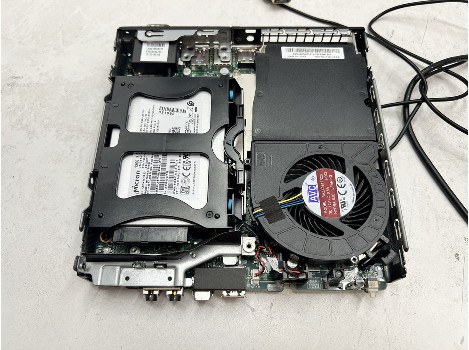 Lenovo ThinkCentre M720q i5-8400T 8GB 260GB UHD 630