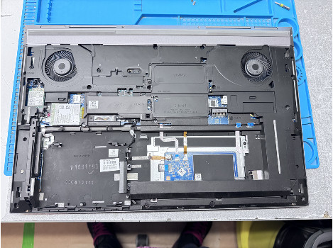 HP ZBook Fury 17 G8 17.3" i7-11850H 32GB 510GB клас А