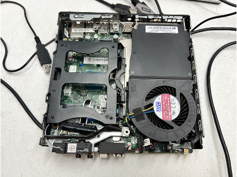 Lenovo ThinkCentre M720q i5-8400T 8GB 260GB UHD 630