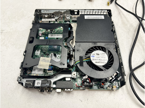 Lenovo ThinkCentre M720q i5-9400T 16GB 260GB UHD 630