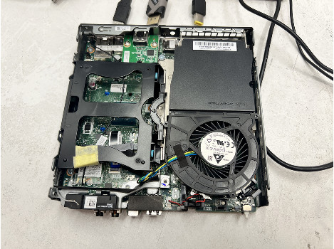 Lenovo ThinkCentre M920q i5-9600T 8GB 130GB UHD 630