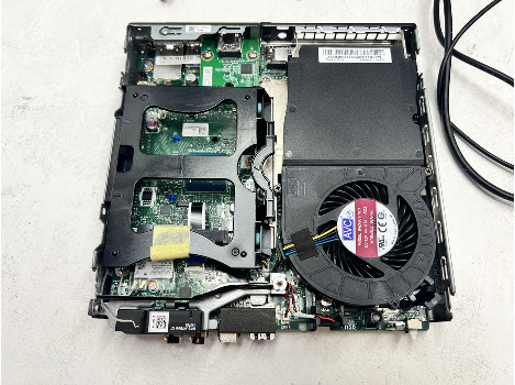 Lenovo ThinkCentre M920q i5-9600T 8GB 130GB UHD 630