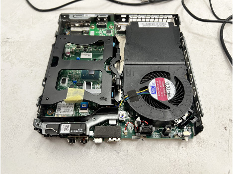 Lenovo ThinkCentre M920q i5-9600T 8GB 130GB UHD 630