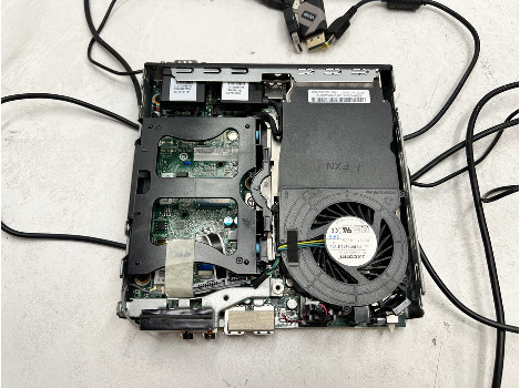 Lenovo ThinkCentre M910q i5-7500T 8GB 260GB HD 630