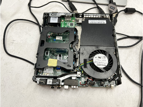 Lenovo ThinkCentre M920q i5-8500T 8GB 260GB UHD 630