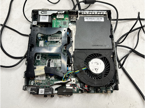 Lenovo ThinkCentre M920q i5-8500T 8GB 260GB UHD 630