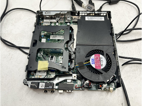 Lenovo ThinkCentre M720q i5-9500T 8GB 260GB UHD 630