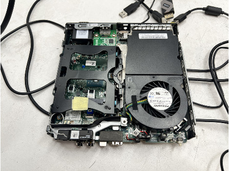 Lenovo ThinkCentre M920q i5-8500T 8GB 260GB UHD 630